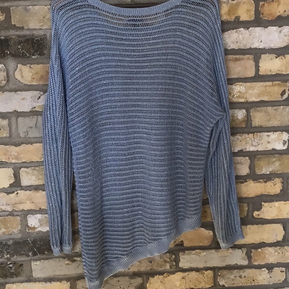 Asymmetrical knit - Picture 5 of 5